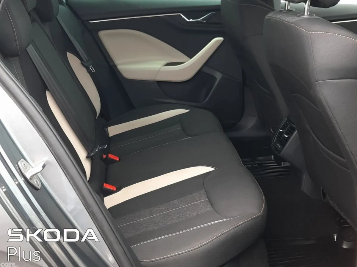 Skoda Kamiq Hatchback, Petrol, 2023, Grey