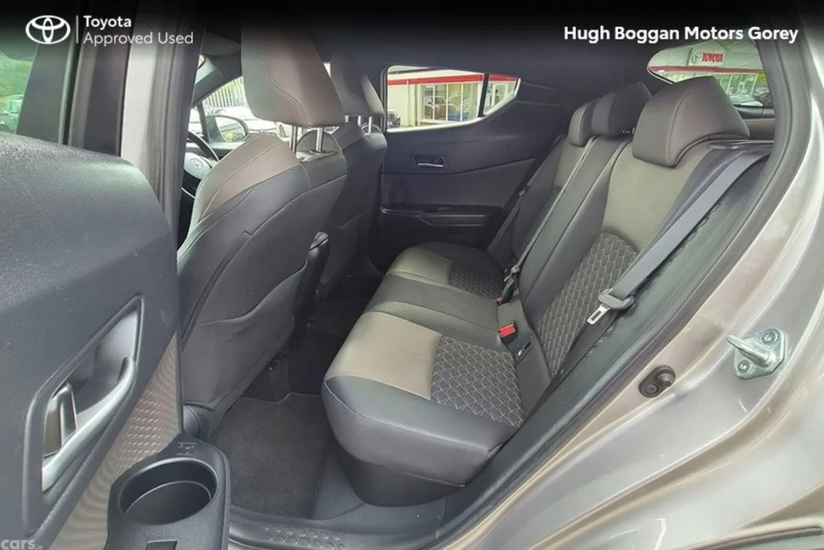 Toyota C-HR SUV, Petrol Hybrid, 2021, Grey
