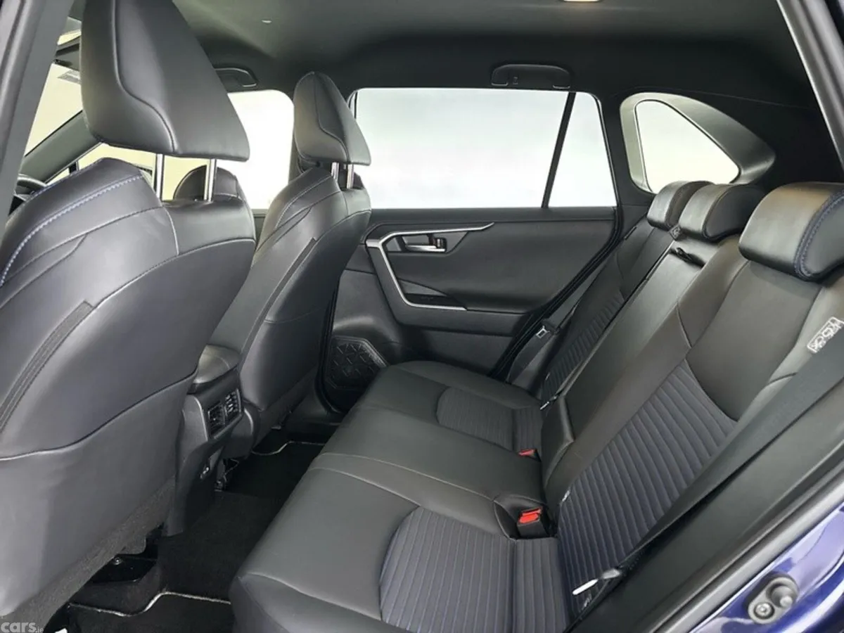 Toyota RAV4 SUV, Petrol Hybrid, 2024, Blue