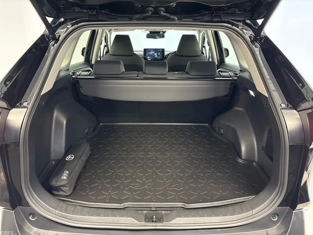 Toyota RAV4 SUV, Petrol Hybrid, 2024, Black