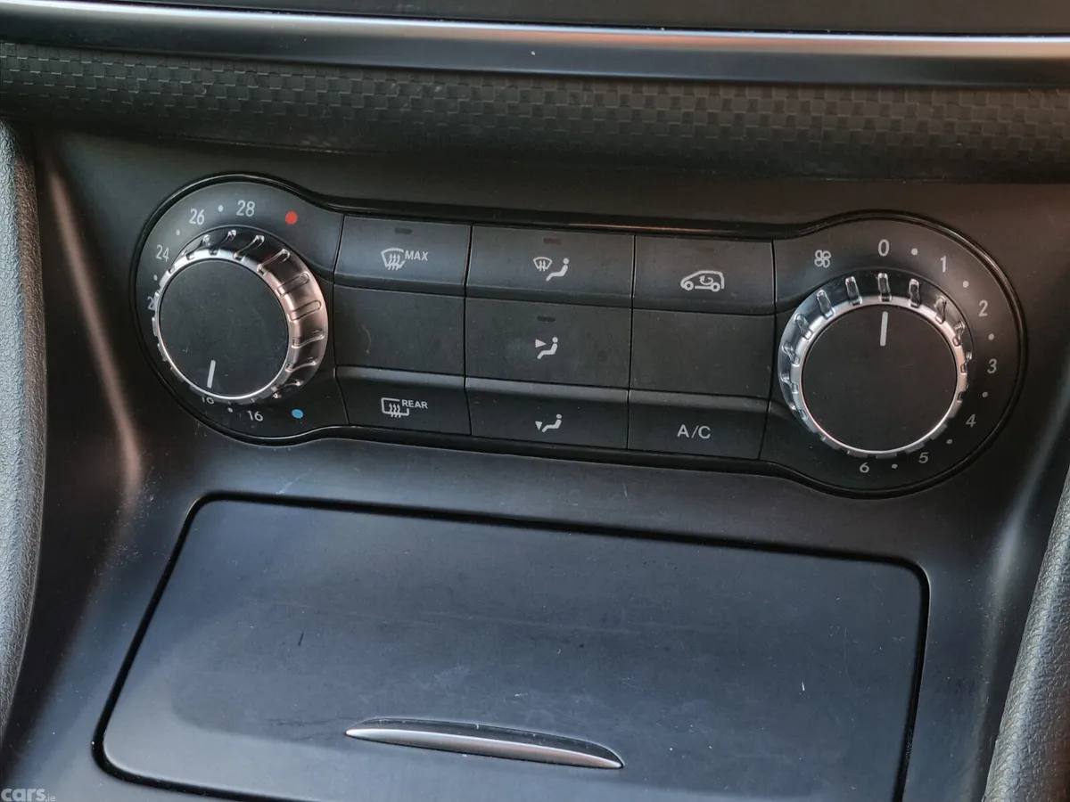 Mercedes-Benz A-Class Hatchback, Petrol, 2015, Red
