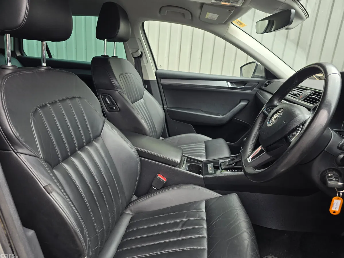 Skoda Superb Estate, Diesel, 2018, Grey