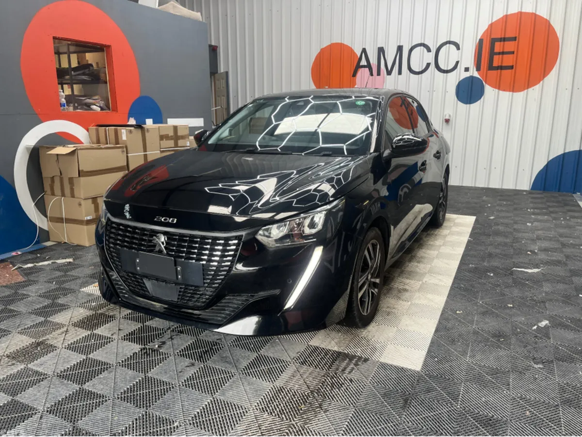 Peugeot 208 Hatchback, Petrol, 2021, Black