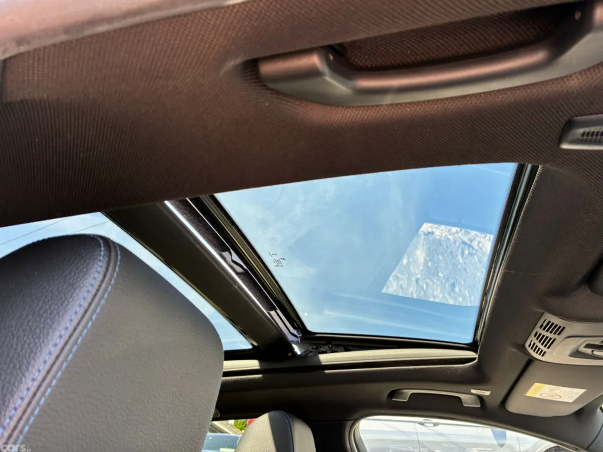 BMW 3-Series Estate, Diesel, 2018, Blue