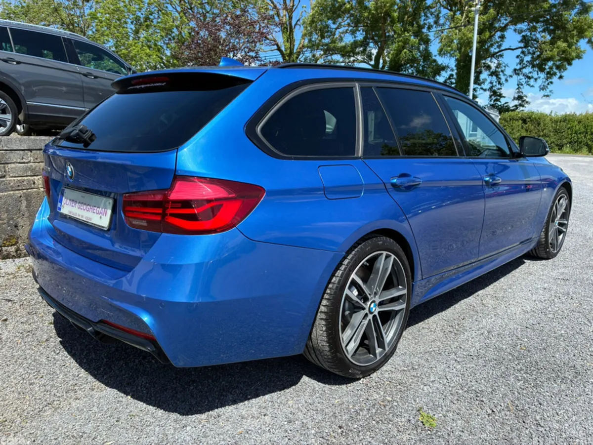 BMW 3-Series Estate, Diesel, 2018, Blue