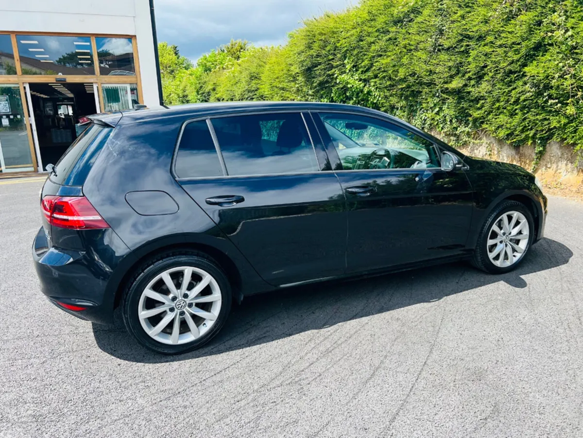Volkswagen Golf Hatchback, Petrol, 2017, Black