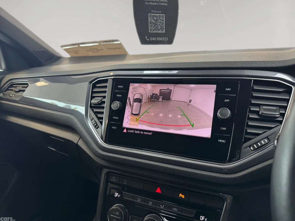 Volkswagen T-Roc SUV, Diesel, 2021, White