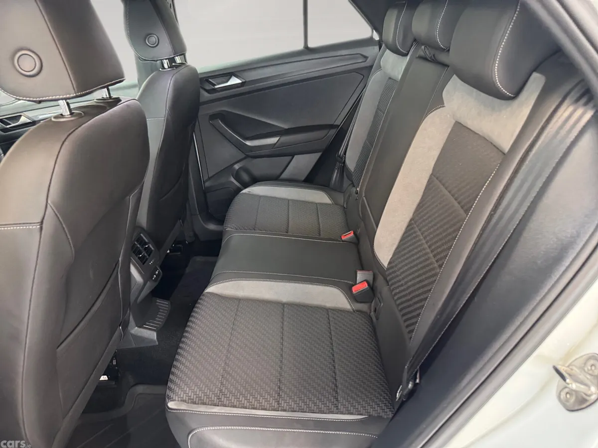 Volkswagen T-Roc SUV, Diesel, 2021, White