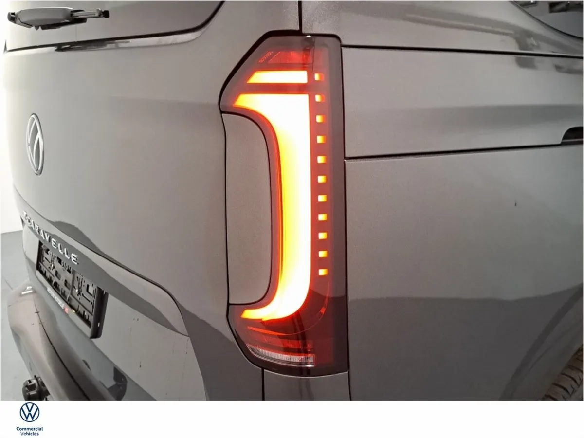 Volkswagen Caravelle MPV, Electric, 2026, Grey