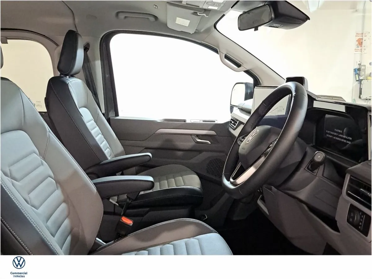 Volkswagen Caravelle MPV, Electric, 2026, Grey