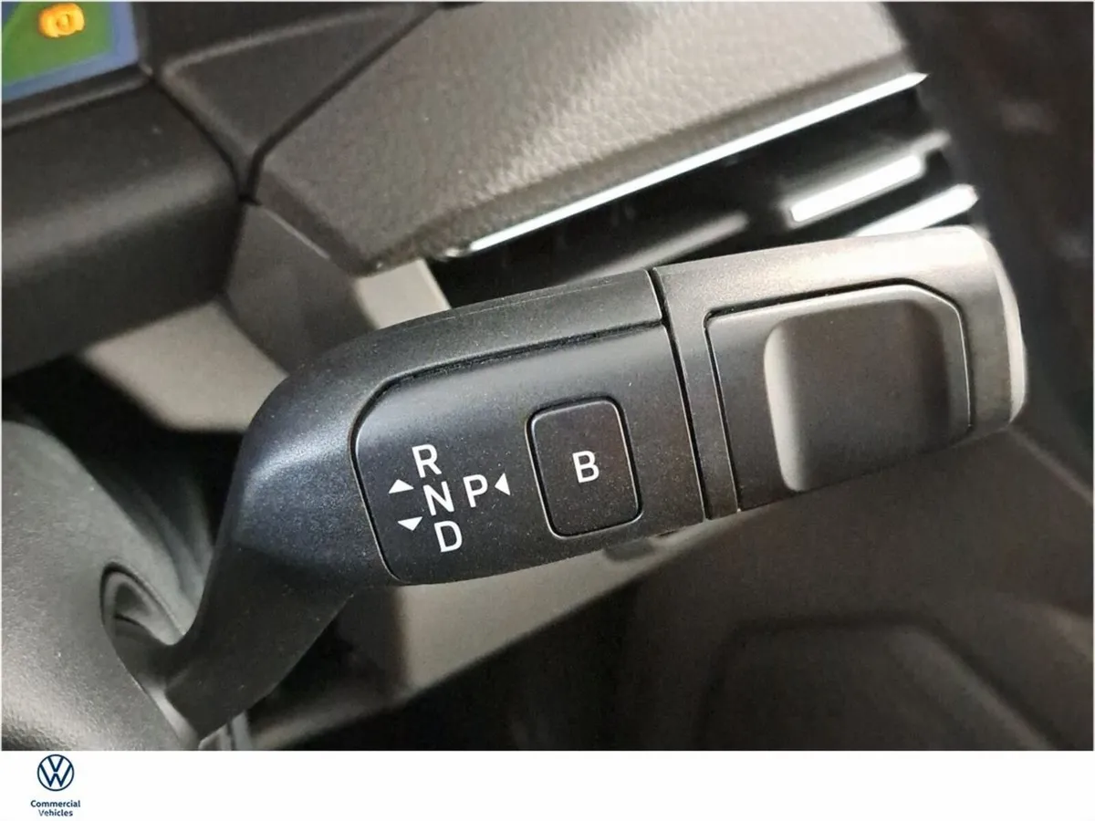 Volkswagen Caravelle MPV, Electric, 2026, Grey