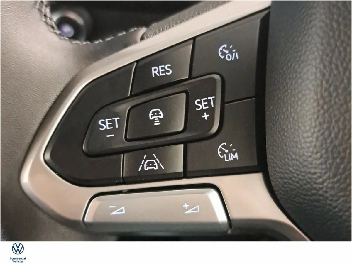 Volkswagen Caravelle MPV, Electric, 2026, Grey