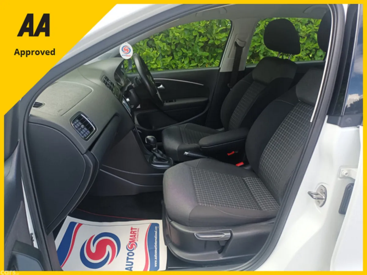 Volkswagen Polo Hatchback, Petrol, 2016, White