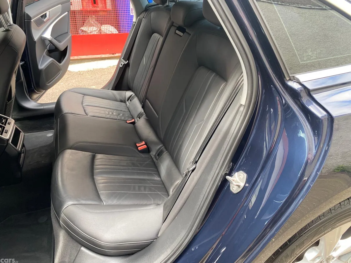 Audi A6 Saloon, Diesel, 2019, Blue