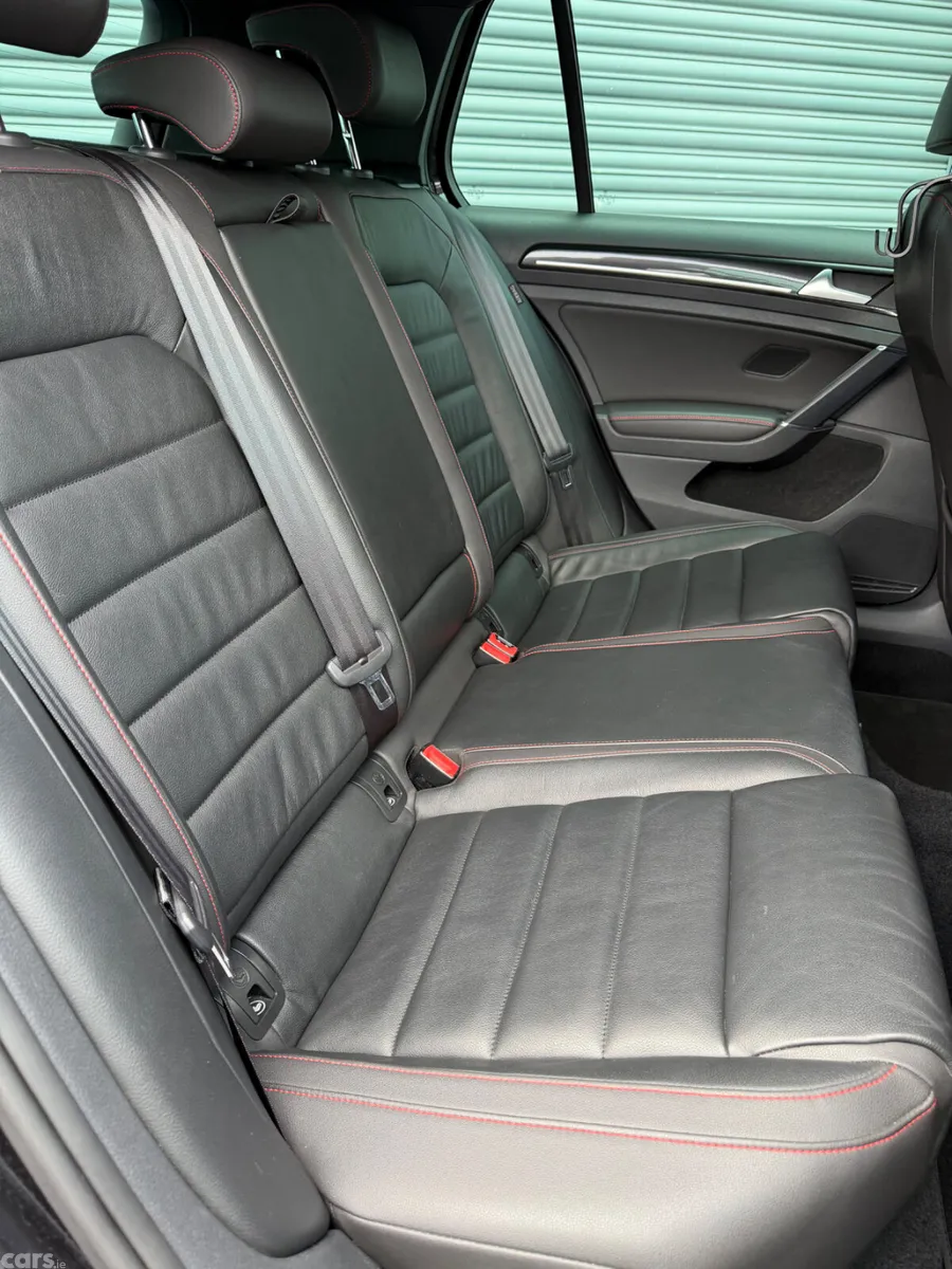 Volkswagen Golf Hatchback, Petrol, 2014, Black
