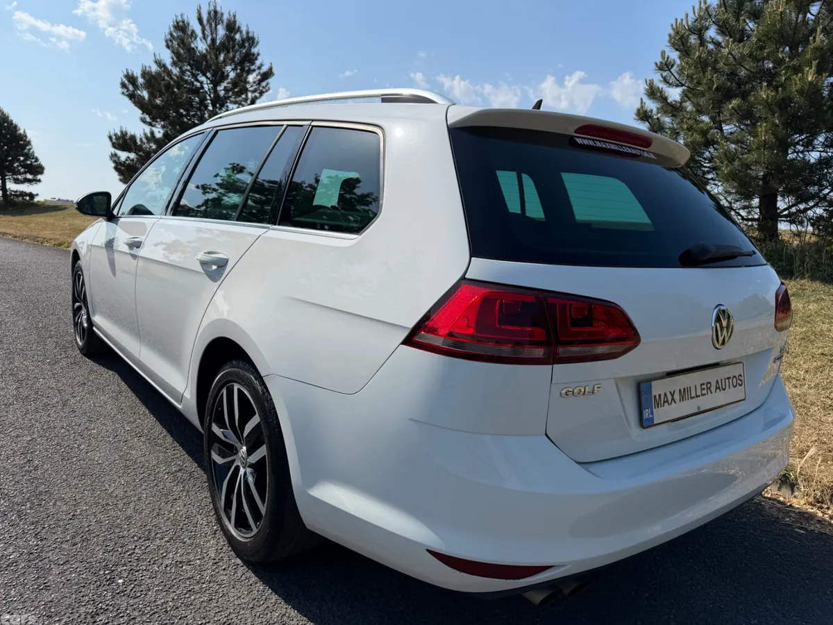 Volkswagen Golf Estate, Petrol, 2017, White