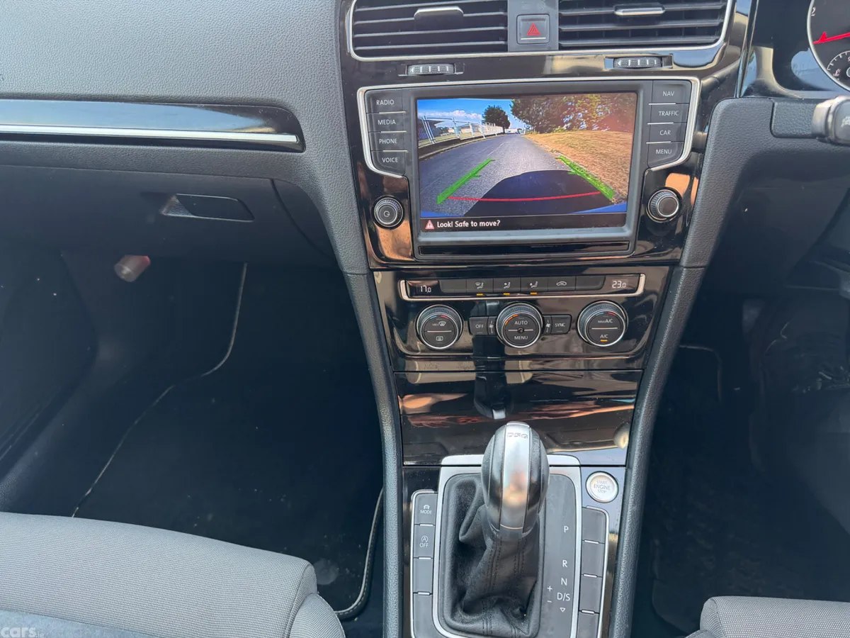 Volkswagen Golf Estate, Petrol, 2017, White