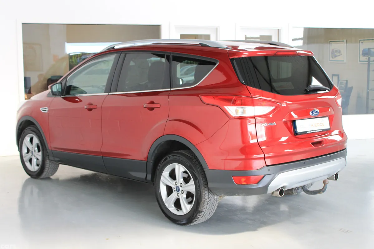 Ford Kuga SUV, Diesel, 2015, Red