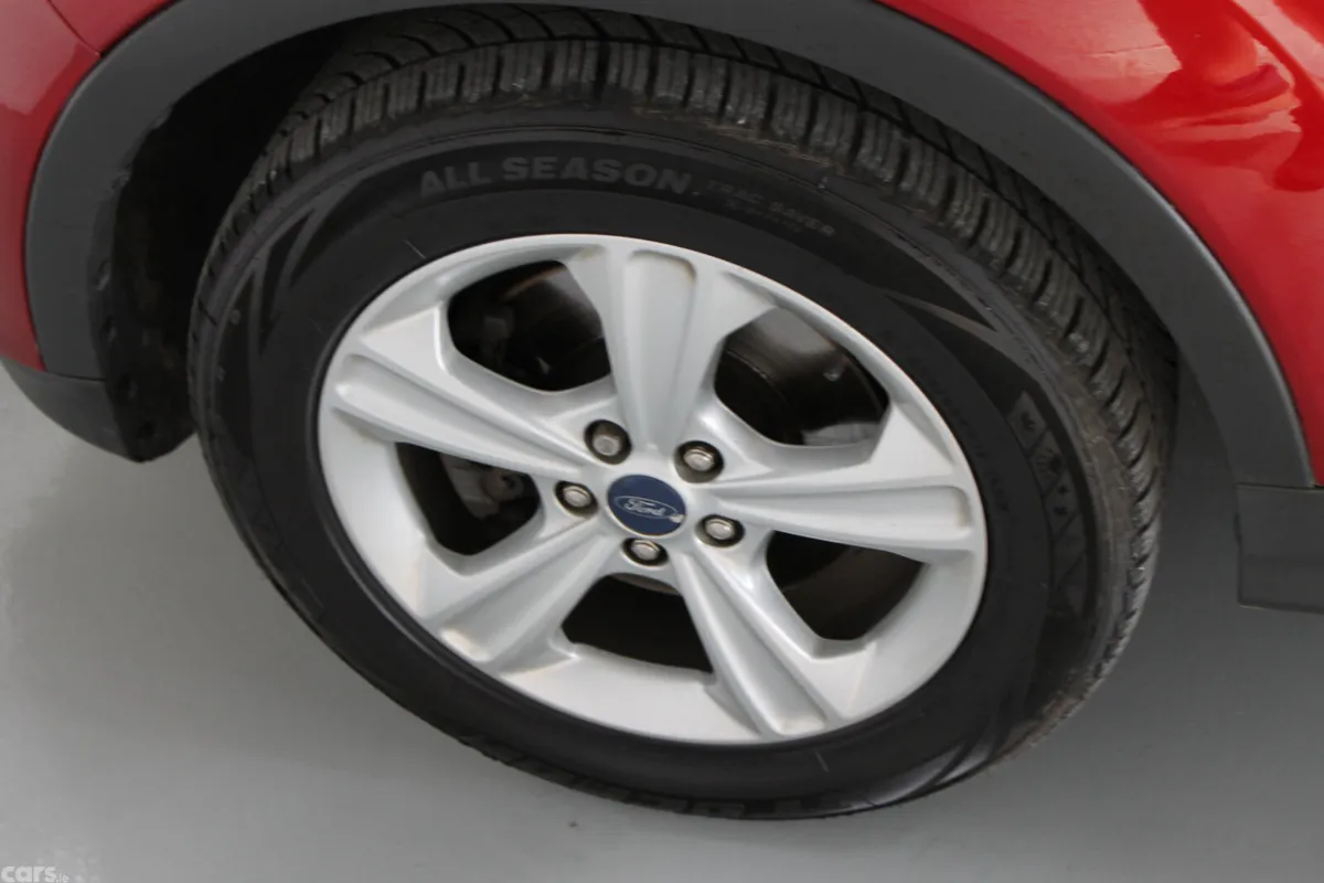 Ford Kuga SUV, Diesel, 2015, Red