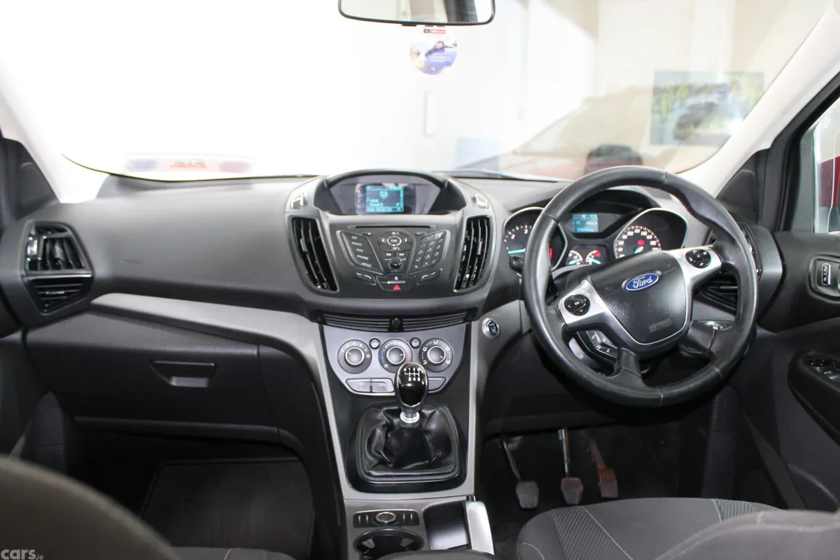 Ford Kuga SUV, Diesel, 2015, Red
