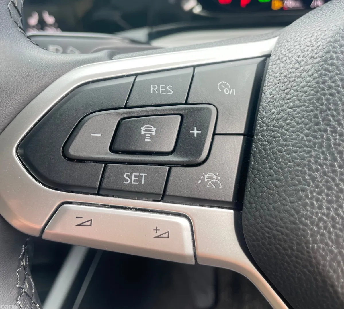 Volkswagen Golf Hatchback, Diesel, 2022, Yellow