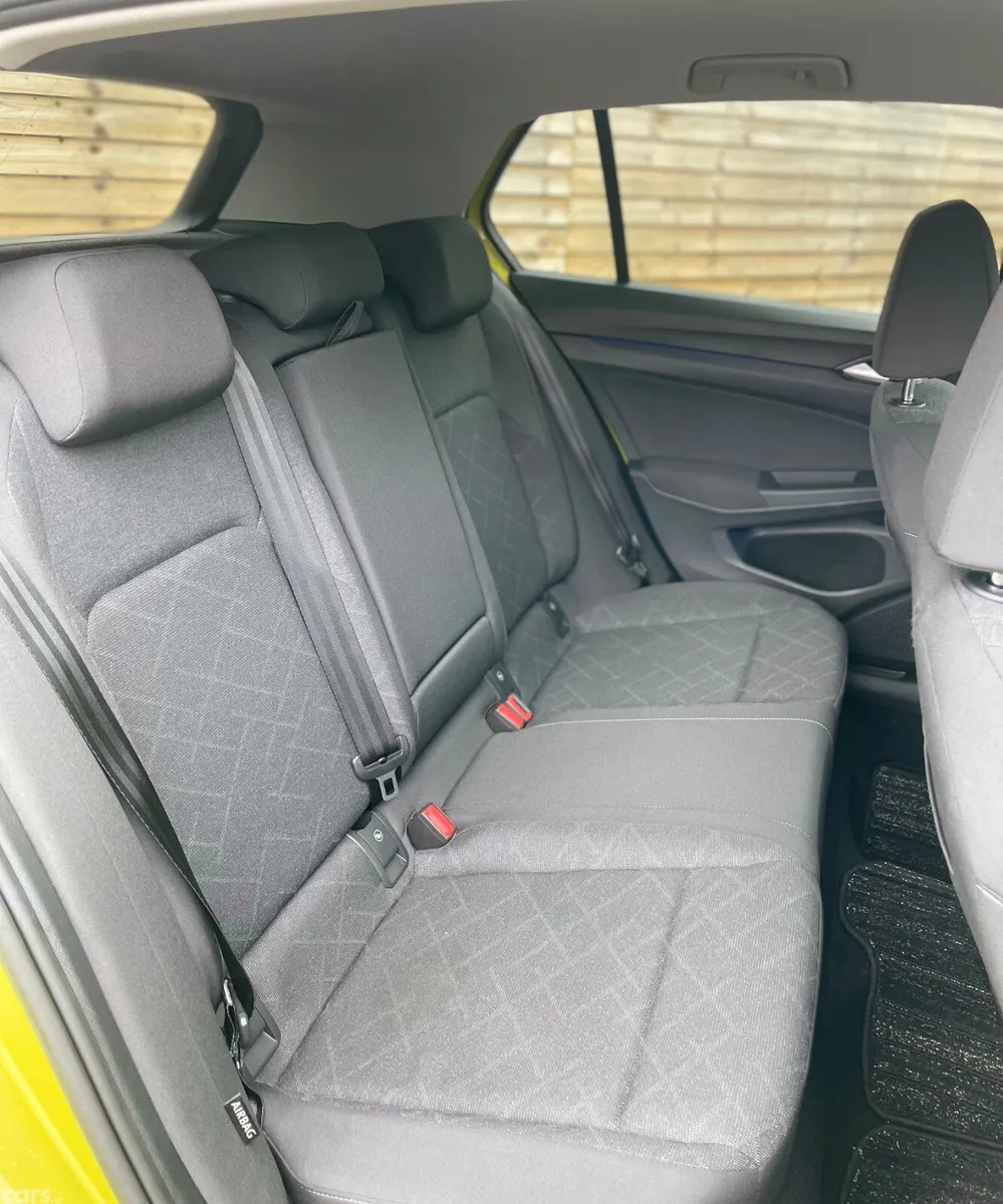 Volkswagen Golf Hatchback, Diesel, 2022, Yellow