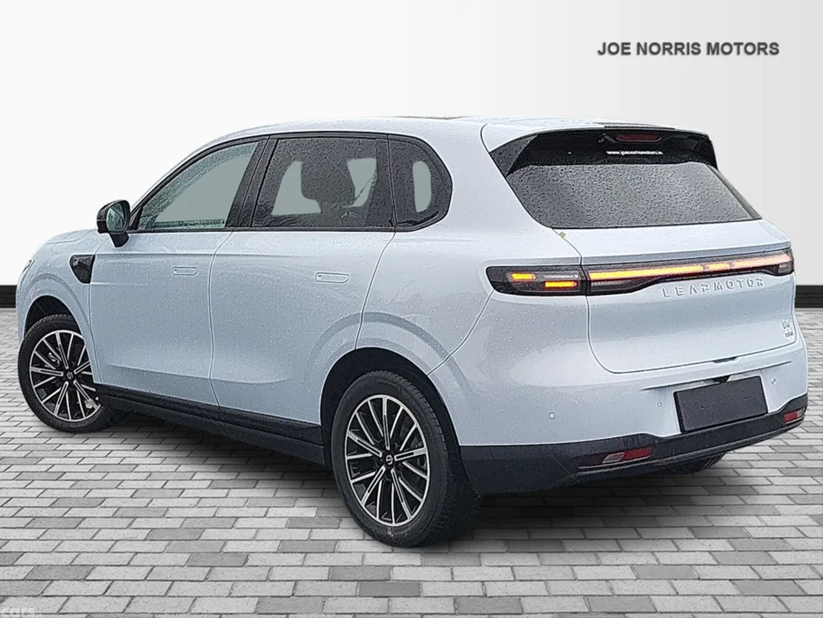 Leapmotor B10 SUV, Electric, 2026, Grey