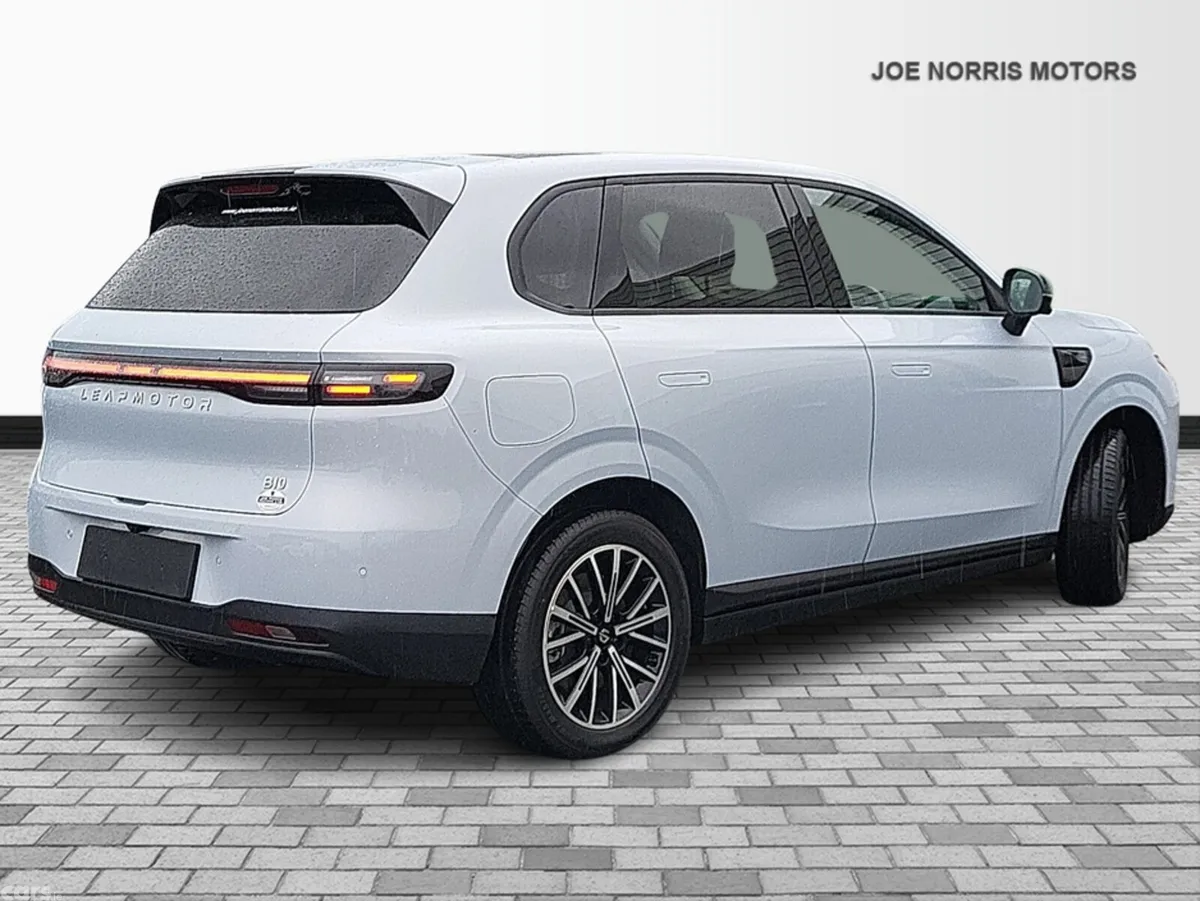 Leapmotor B10 SUV, Electric, 2026, Grey