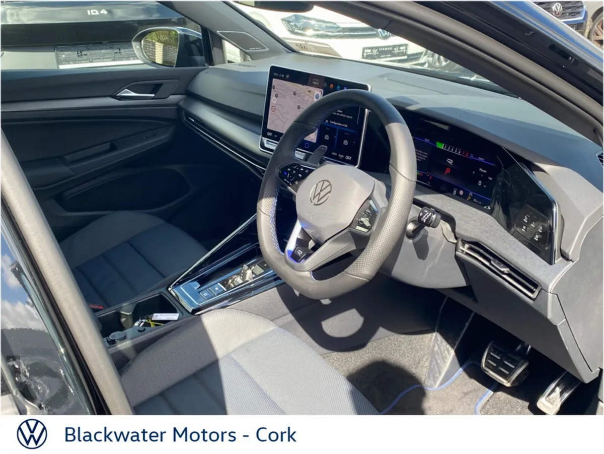 Volkswagen Golf Hatchback, Petrol, 2027, Blue
