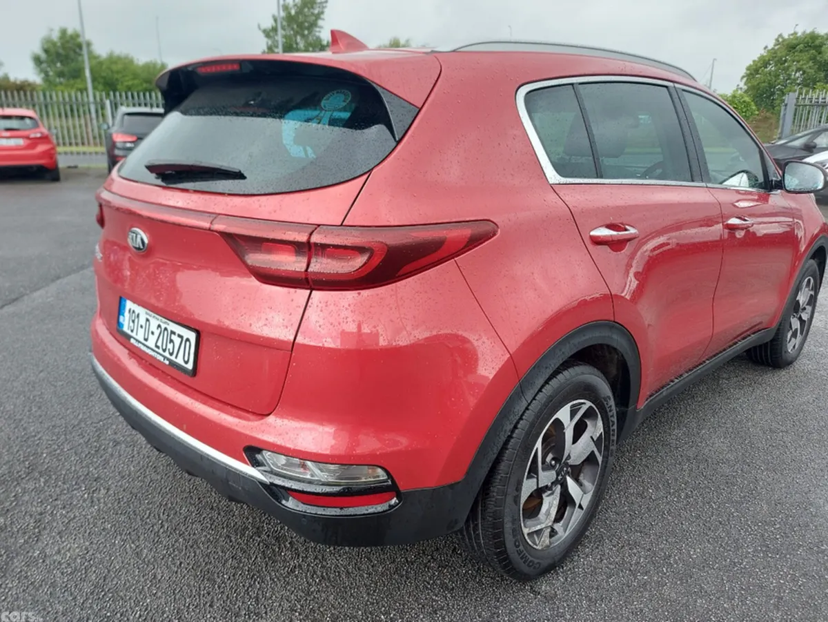 Kia Sportage MPV, Diesel, 2019, Red