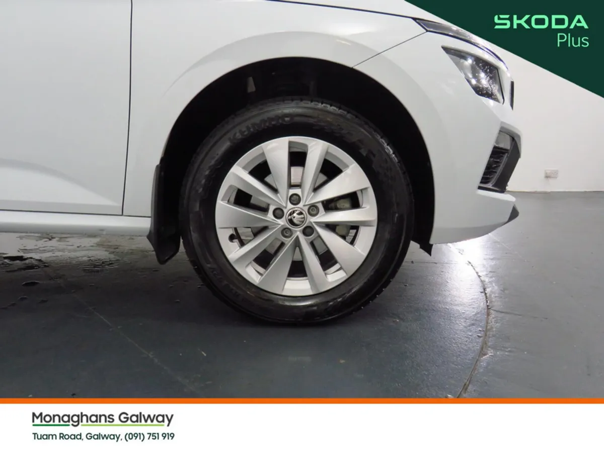 Skoda Kamiq Hatchback, Petrol, 2024, White