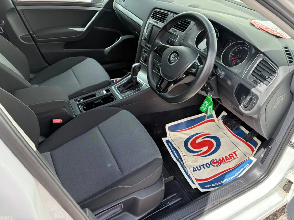 Volkswagen Golf Hatchback, Petrol, 2016, White