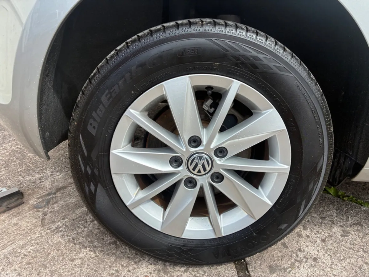 Volkswagen Golf Hatchback, Petrol, 2014, Silver