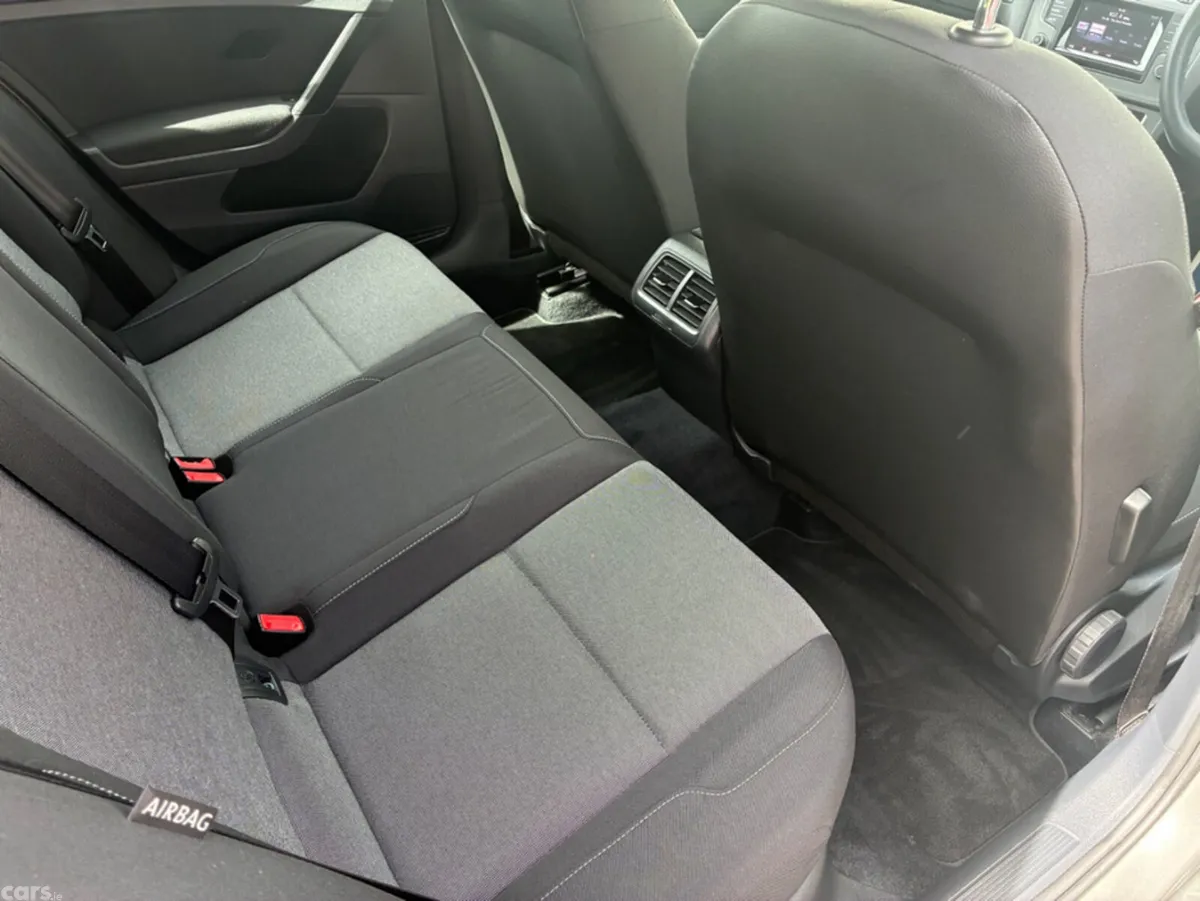Volkswagen Golf Hatchback, Petrol, 2014, Silver