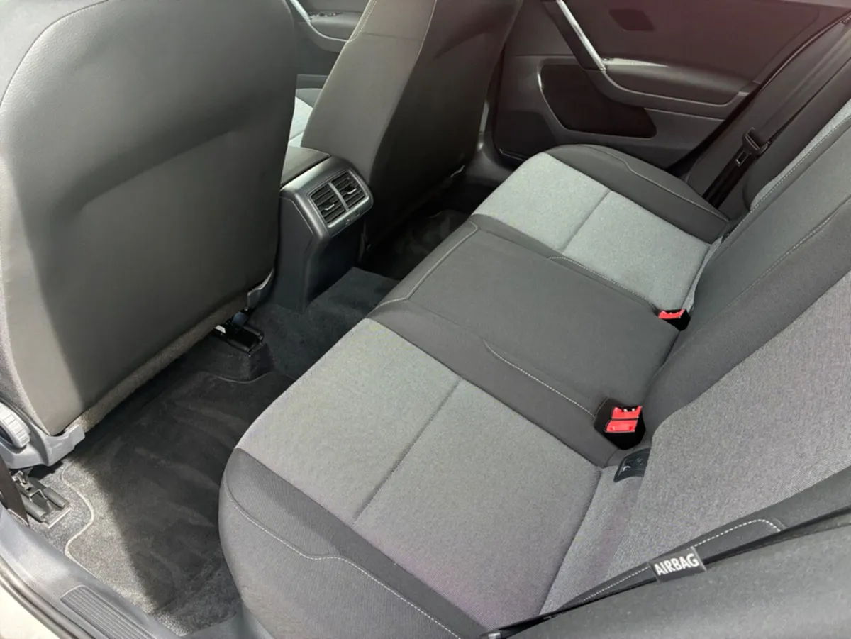 Volkswagen Golf Hatchback, Petrol, 2014, Silver