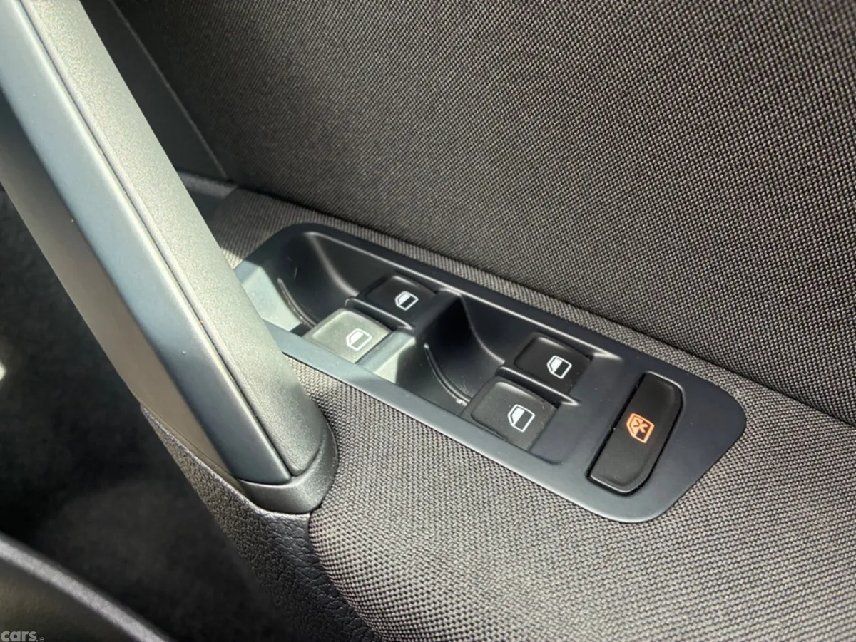 Volkswagen Golf Hatchback, Petrol, 2014, Silver