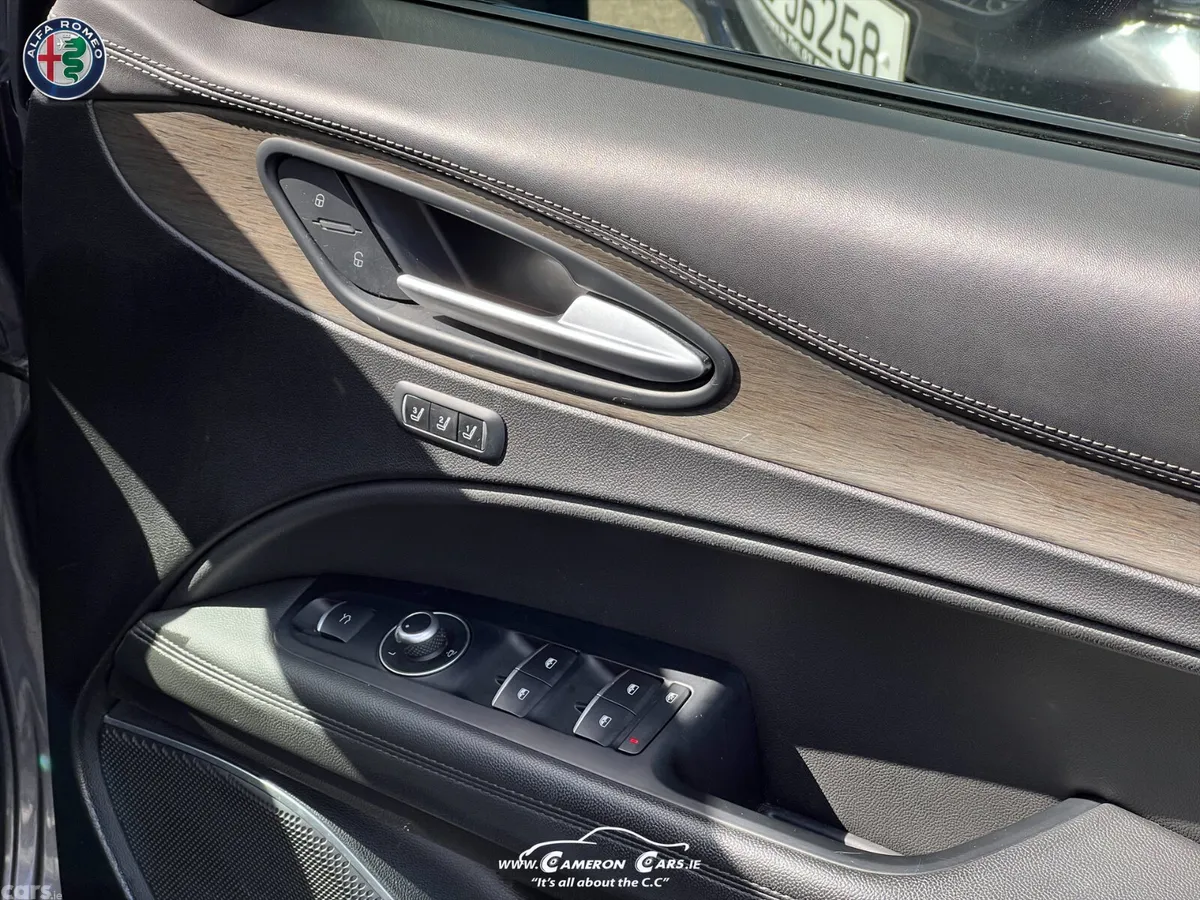 Alfa Romeo Stelvio SUV, Petrol, 2021, Grey