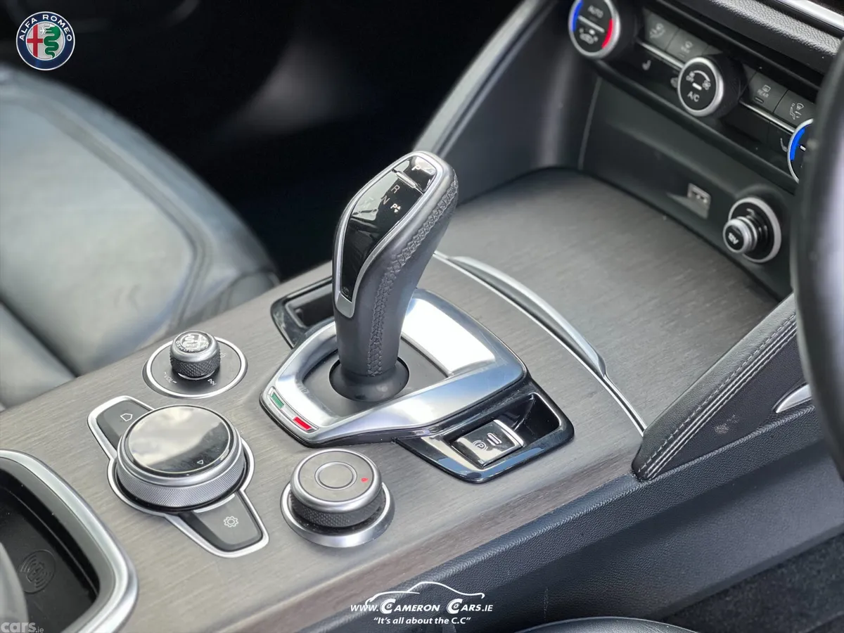 Alfa Romeo Stelvio SUV, Petrol, 2021, Grey