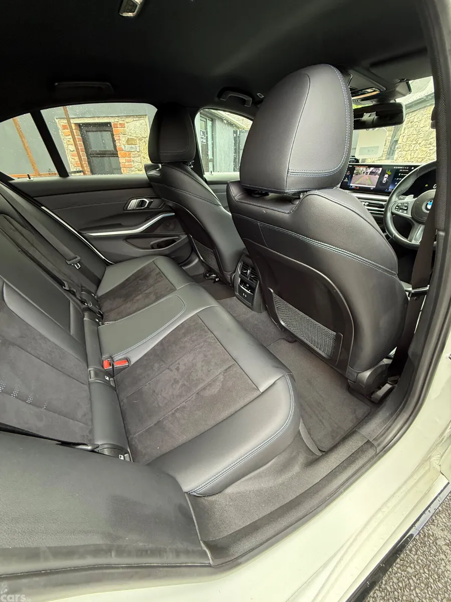 BMW 3-Series Saloon, Diesel, 2022, White