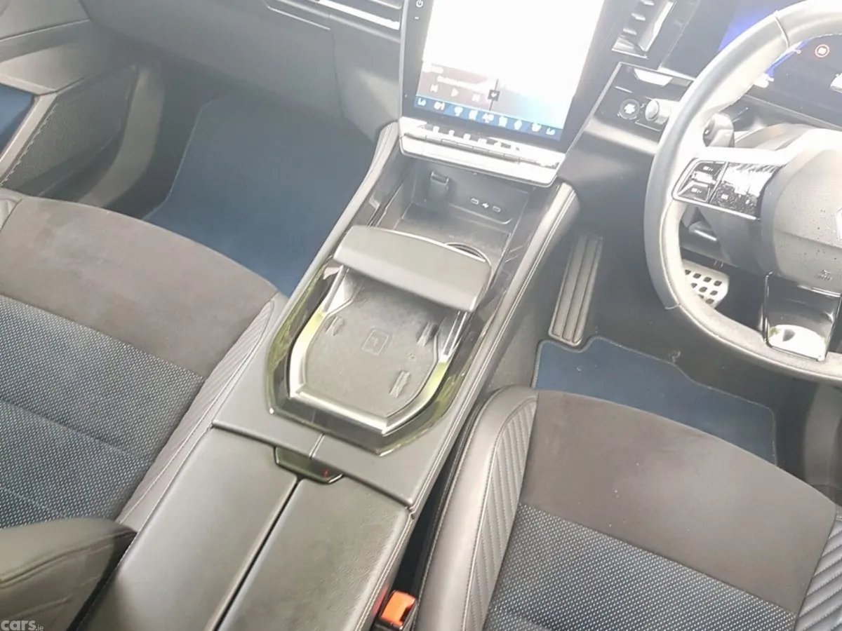 Renault Rafale SUV, Petrol Hybrid, 2025, Grey