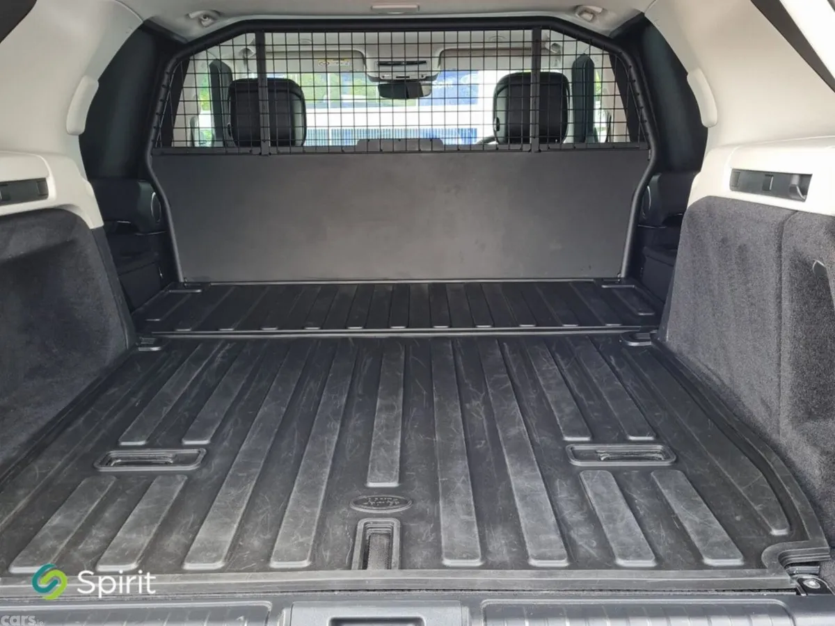 Land Rover Discovery SUV, Diesel, 2024, Grey