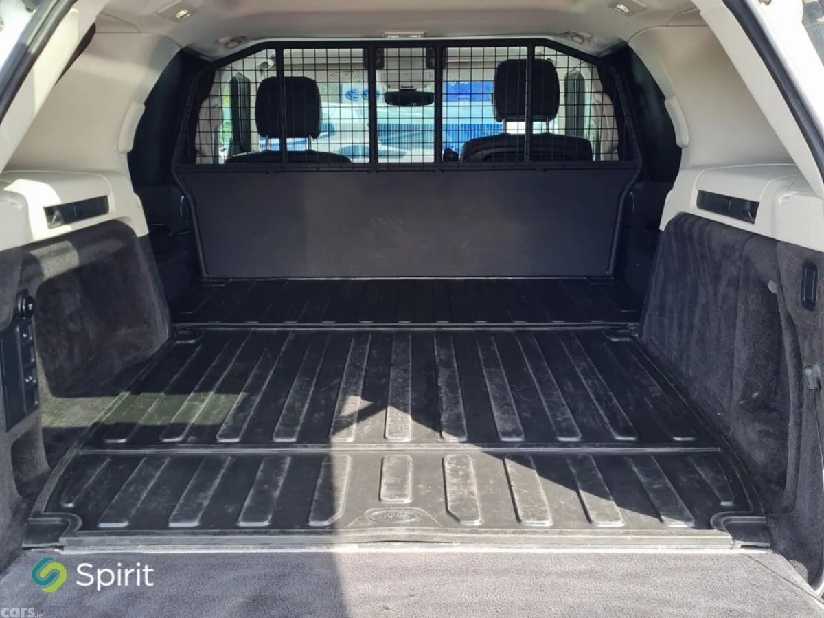 Land Rover Discovery SUV, Diesel, 2020, White