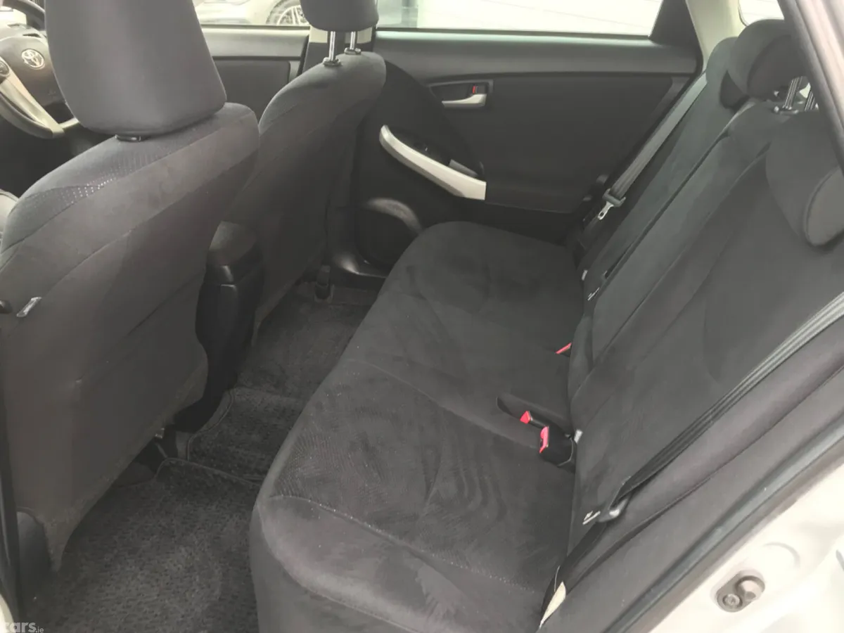 Toyota Prius Hatchback, Petrol Hybrid, 2015, Silver