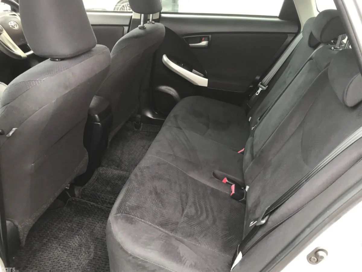 Toyota Prius Hatchback, Petrol Hybrid, 2015, Silver
