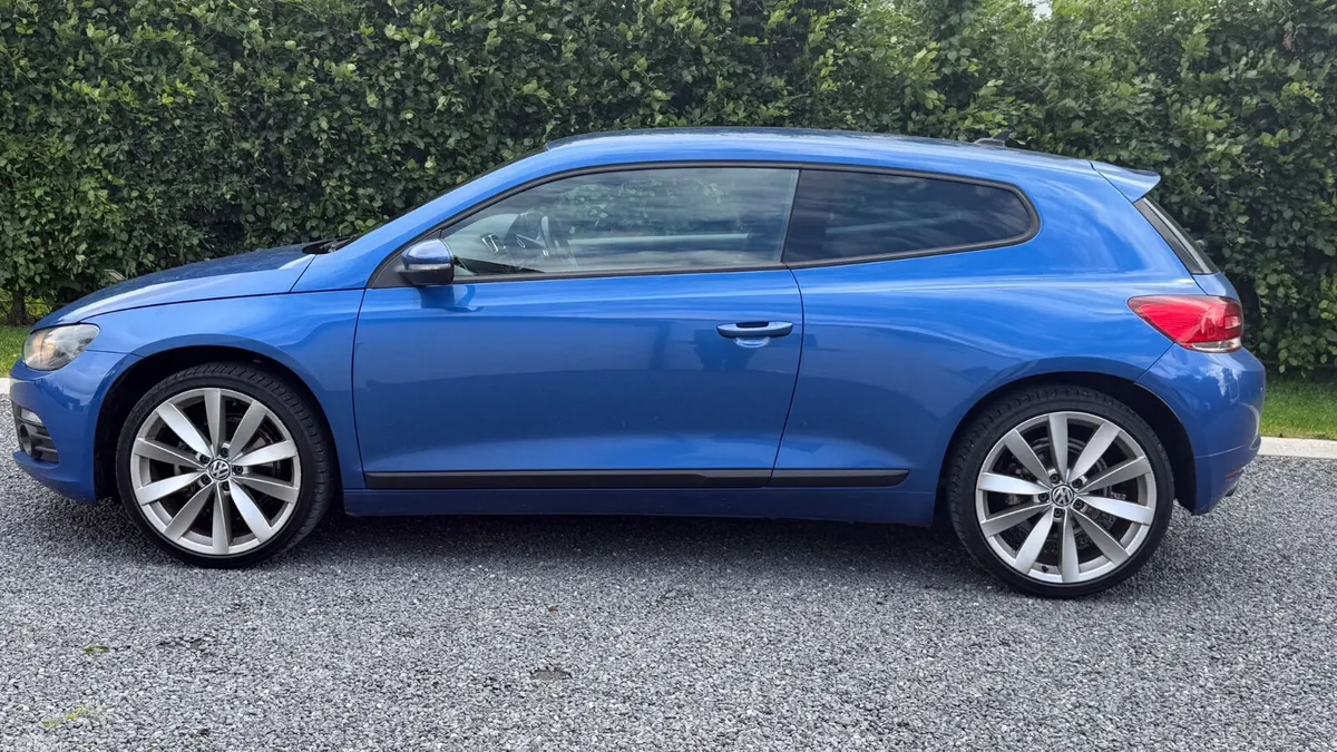 Volkswagen Scirocco Hatchback, Diesel, 2014, Blue