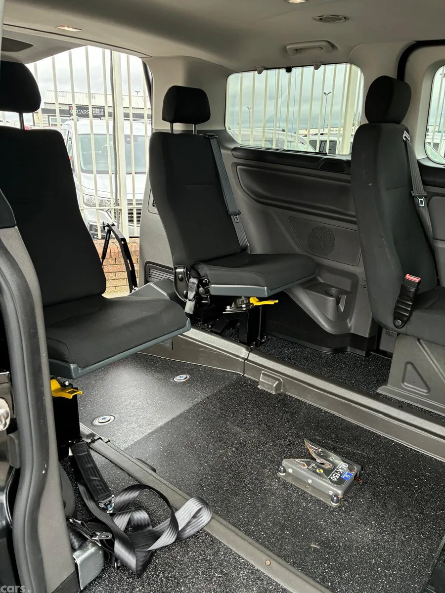 Ford Tourneo Custom MPV, Diesel, 2022, Black