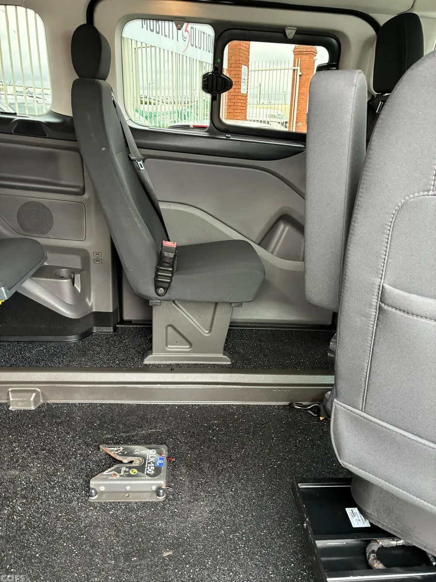 Ford Tourneo Custom MPV, Diesel, 2022, Black