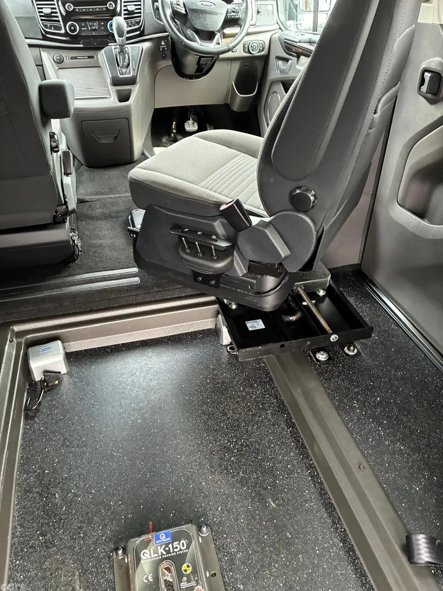 Ford Tourneo Custom MPV, Diesel, 2022, Black