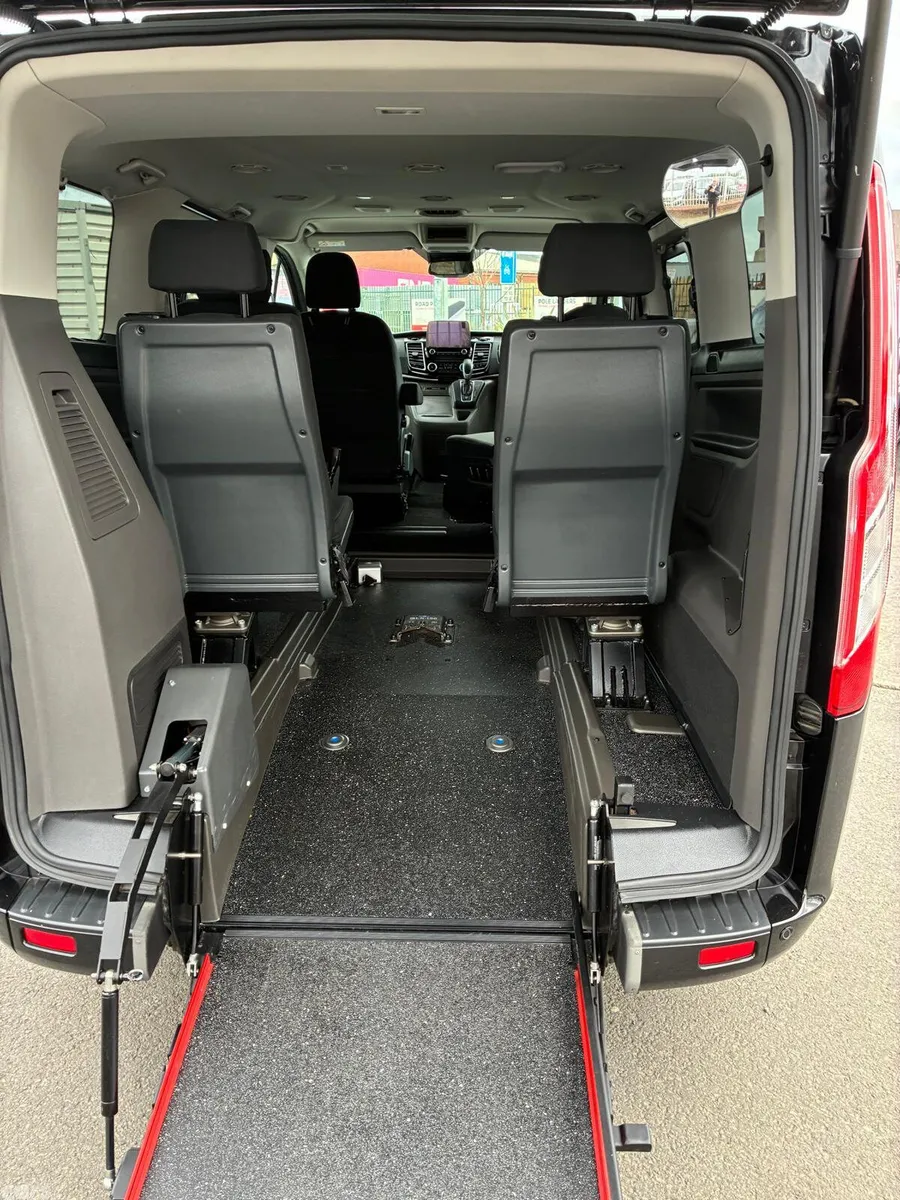 Ford Tourneo Custom MPV, Diesel, 2022, Black