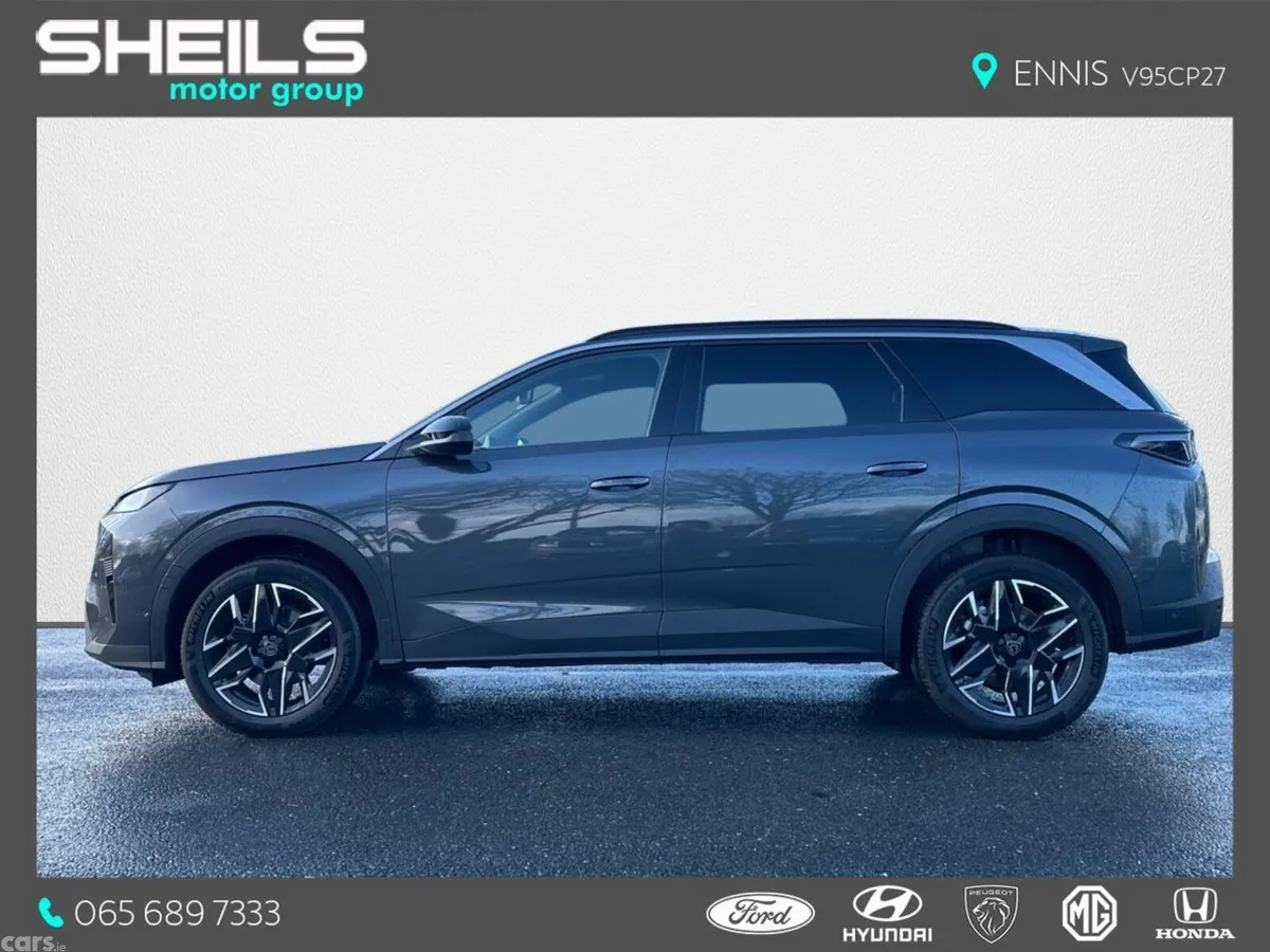 Peugeot 5008 MPV, Petrol, 2026, Grey